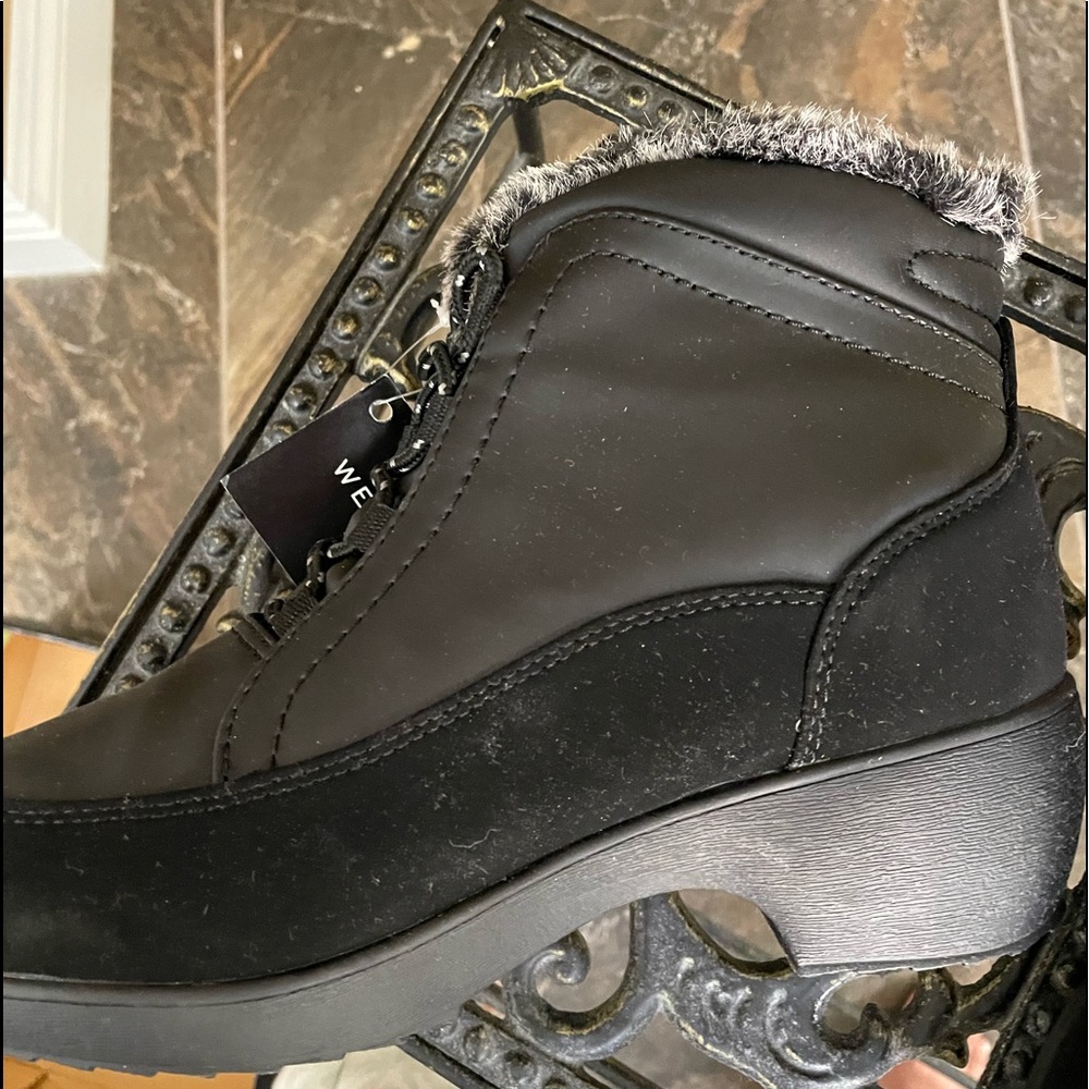 Brand new Womens Weather Proof winter boots - Picture 7 of 8